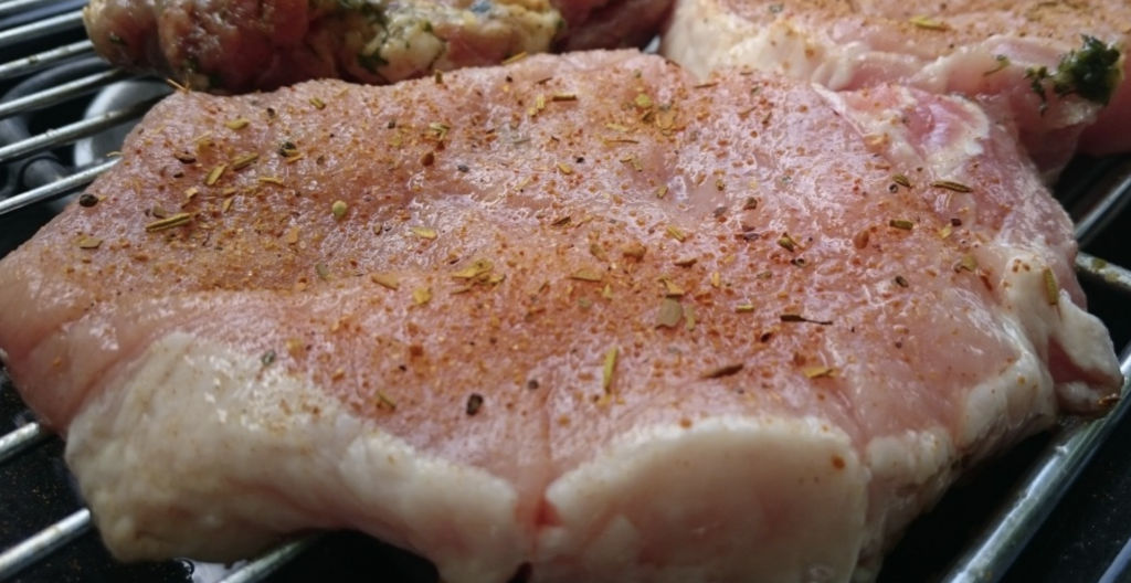 370+ Pork Workers Test Positive; None Have Symptoms Headline Health