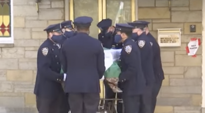 Funeral for NYPD cop killed by COVID-19