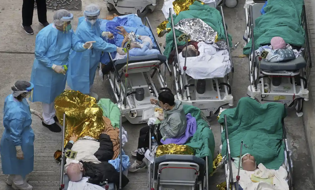 Hong Kong is to allow in doctors and nurses from mainland China as it struggles to contain a Covid outbreak.