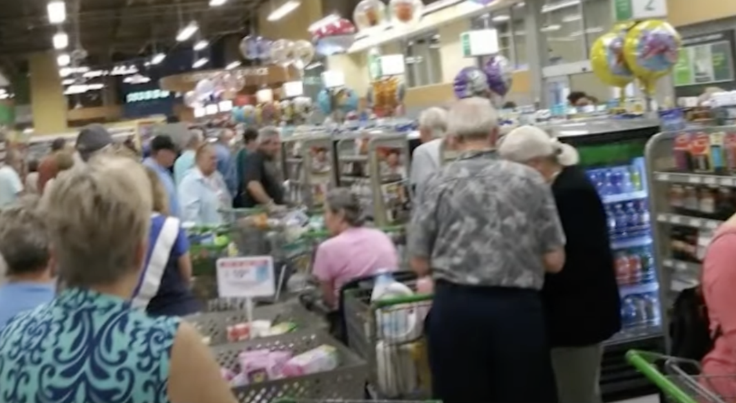11-supermarkets-that-give-seniors-a-discount-headline-health