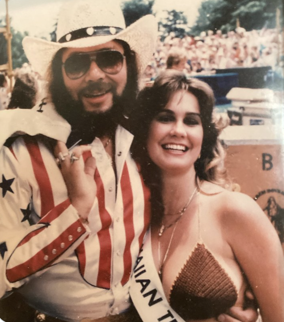 Hank Williams, Jr. and Mary Jane Williams