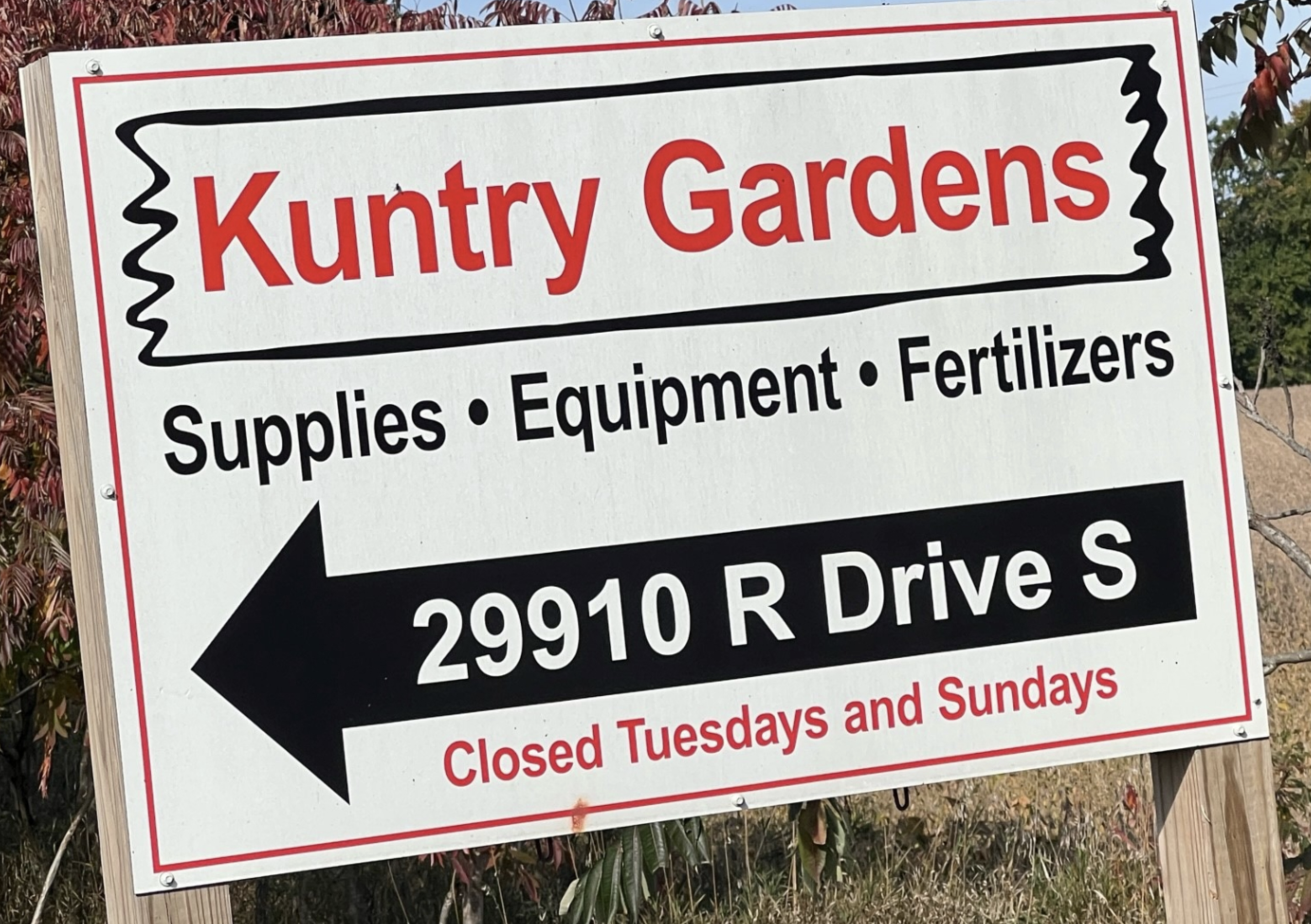 Kuntry Gardens farm sign