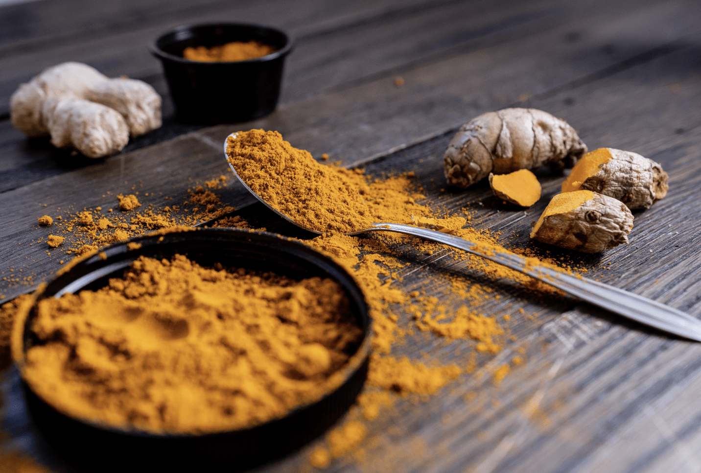 Turmeric powder and root